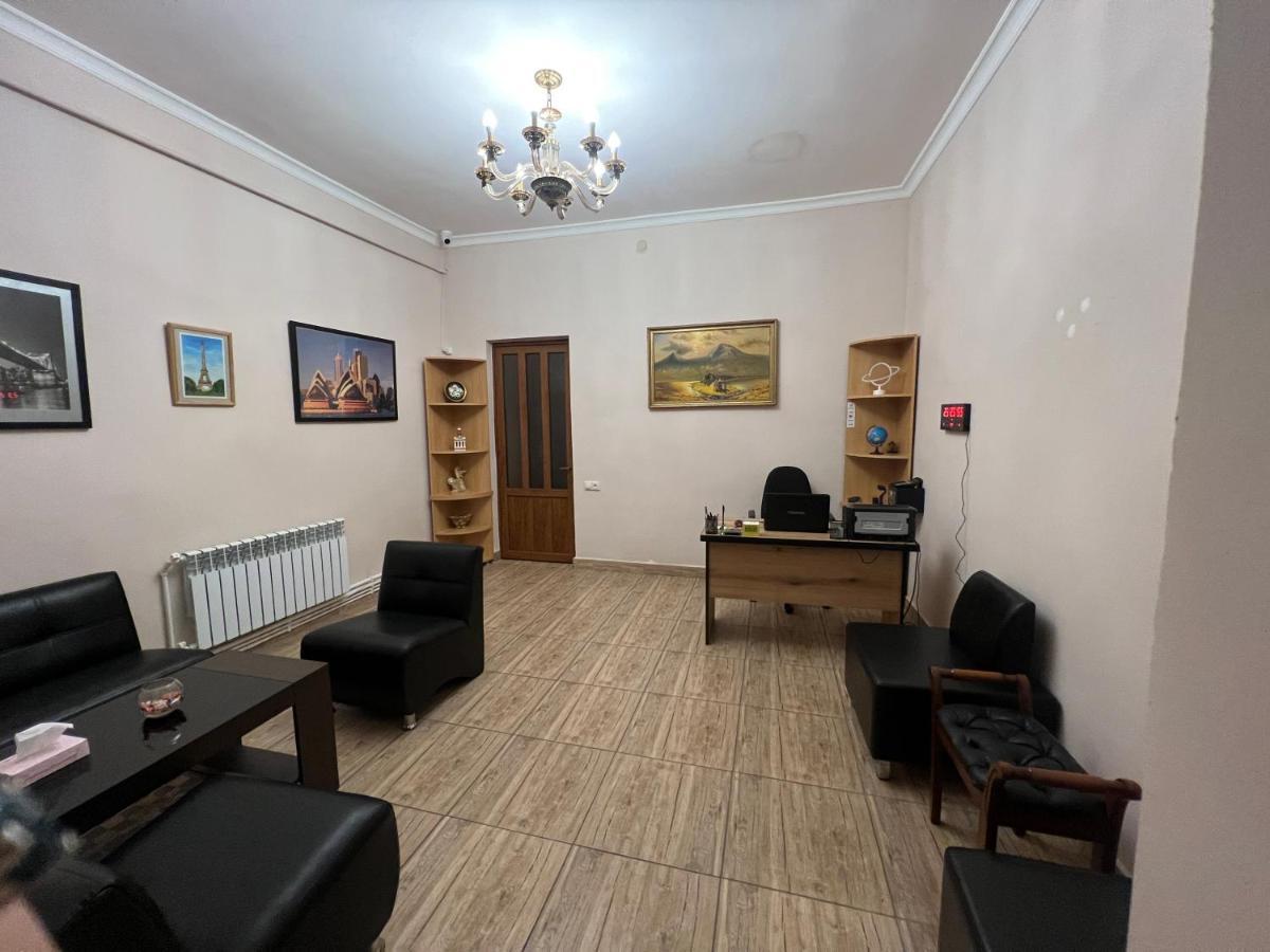 Arm Hotel Jerevan Eksteriør billede